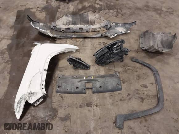 2024 Jeep Grand Cherokee Limited with VIN 1C4RJKBG1R8563129, listed as a IAAI auction lot 42289044 with 29,655 mi miles and . Bid and sale history available at DreamBid. Image 12.