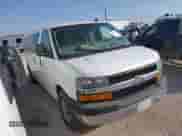 2020 Chevrolet Express Passenger LT z VIN 1GAZGPFP6L1228561, wystawiony jako IAAI lot #42499556 z przebiegiem 83 828 mil mil oraz . Historia ofert i sprzedaży dostępna na DreamBid. Obrazek 13.
