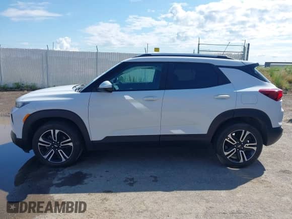 2023 Chevrolet TrailBlazer LT с VIN KL79MPS27PB215650, выставлен на аукционе IAAI как лот 42405179 с пробегом 25 283 миль миль и . История ставок и продаж доступна на DreamBid. Изображение 14.