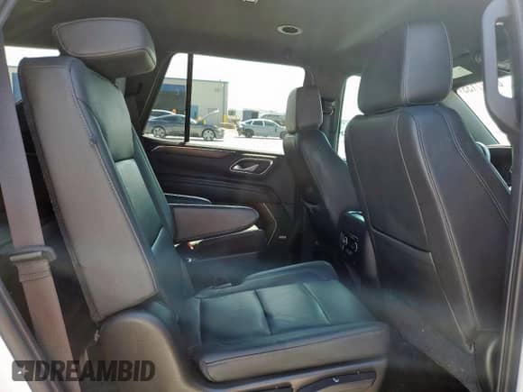 2021 Chevrolet Tahoe LT z VIN 1GNSCNKD6MR241096, wystawiony jako Copart lot #84277135 z przebiegiem 120 751 mil mil oraz Szkoda całkowita • Salvage title. Historia ofert i sprzedaży dostępna na DreamBid. Obrazek 11.