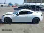 2014 Scion FR-S z VIN JF1ZNAA11E8702655, wystawiony jako IAAI lot #42592010 z przebiegiem 90 065 mil mil oraz . Historia ofert i sprzedaży dostępna na DreamBid. Obrazek 14.