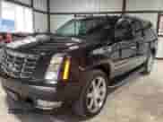 2008 Cadillac Escalade z VIN 1GYFC66878R210095, wystawiony jako Copart lot #80083654 z przebiegiem 128 330 mil mil oraz Czysty tytuł • Clean title. Historia ofert i sprzedaży dostępna na DreamBid. Obrazek 2.