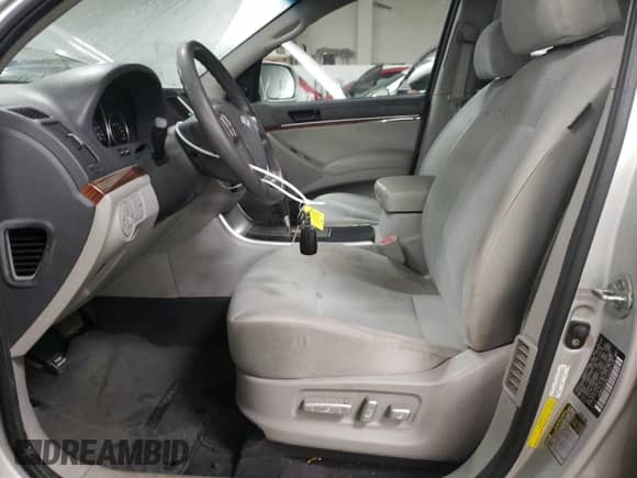 2011 Hyundai Veracruz GLS с VIN KM8NU4CC0BU164203, выставлен на аукционе Copart как лот 79056024 с пробегом 231 622 миль миль и Списание • Salvage title. История ставок и продаж доступна на DreamBid. Изображение 7.