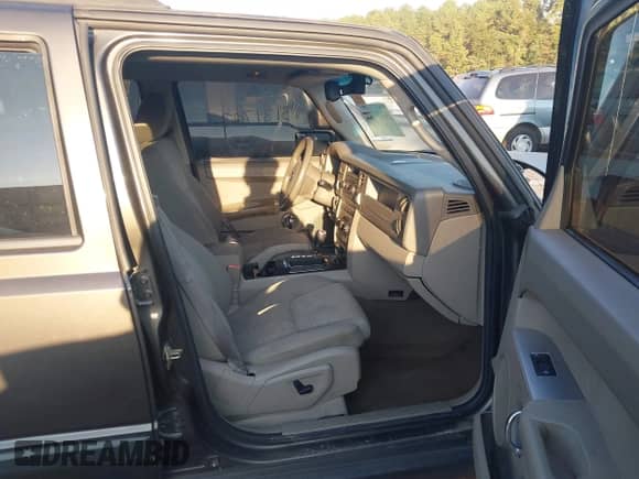 2006 Jeep Commander с VIN 1J8HG48K36C188153, выставлен на аукционе IAAI как лот 43131702 с пробегом 161 827 миль миль и . История ставок и продаж доступна на DreamBid. Изображение 5.