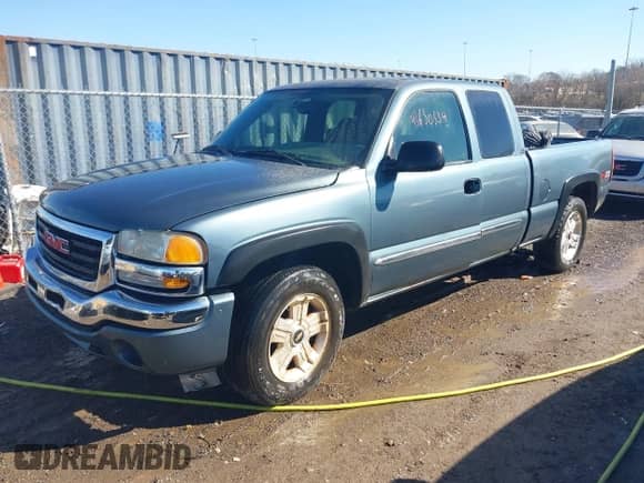 2006 GMC Sierra 1500 SLT with VIN 2GTEK19B061111364, listed as a IAAI auction lot 41650534 with 173,736 mi miles and . Bid and sale history available at DreamBid. Image 2.