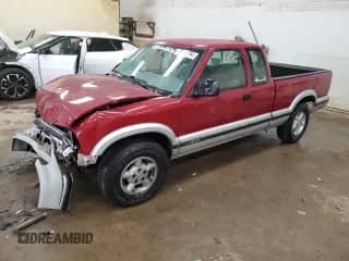 1996 Chevrolet S-10 LS с VIN 1GCDT19X3T8148339, выставлен на аукционе Copart как лот 78182764 с пробегом 122 797 миль миль и Чистый • Clean title. История ставок и продаж доступна на DreamBid. Изображение 1.