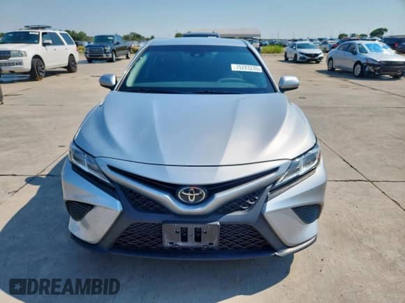 2018 Toyota Camry SE с VIN 4T1B11HK9JU141561, выставлен на аукционе Copart как лот 70283235 с пробегом 109 819 миль миль и Чистый • Clean title. История ставок и продаж доступна на DreamBid. Изображение 5.