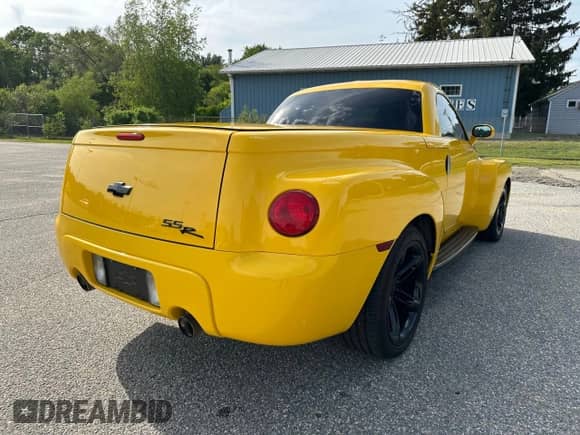 2004 Chevrolet SSR LS с VIN 1GCES14P24B106425, выставлен на аукционе Copart как лот 59043765 с пробегом 87 661 миль миль и Чистый • Clean title. История ставок и продаж доступна на DreamBid. Изображение 4.