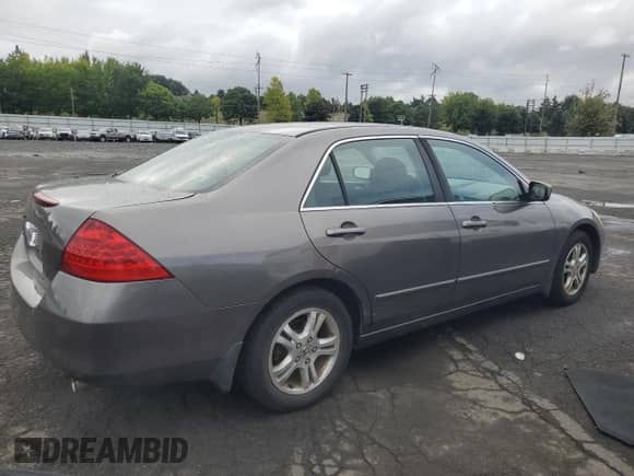 2006 Honda Accord EX с VIN 1HGCM56716A180614, выставлен на аукционе Copart как лот 85195765 с пробегом 213 538 миль миль и Чистый • Clean title. История ставок и продаж доступна на DreamBid. Изображение 3.