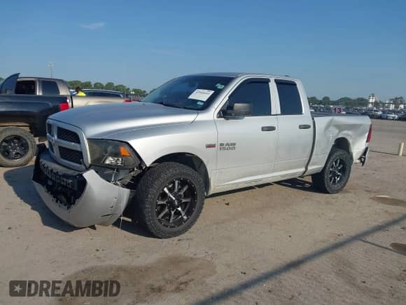 2017 Ram 1500 Express z VIN 1C6RR7FT5HS587830, wystawiony jako IAAI lot #42944441 z przebiegiem 249 518 mil mil oraz . Historia ofert i sprzedaży dostępna na DreamBid. Obrazek 17.
