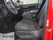 2024 Chevrolet Silverado 1500 LT z VIN 1GCRDDEK1RZ155405, wystawiony jako IAAI lot #43540237 z przebiegiem 50 431 mil mil oraz . Historia ofert i sprzedaży dostępna na DreamBid. Obrazek 4.