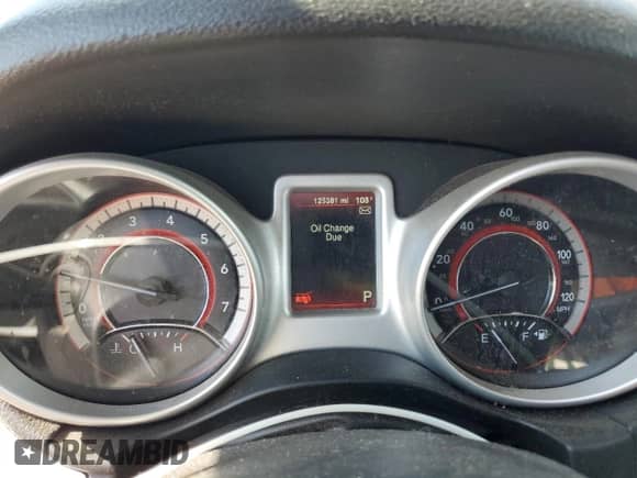 2016 Dodge Journey SE z VIN 3C4PDCAB6GT240039, wystawiony jako Copart lot #63121865 z przebiegiem 125 381 mil mil oraz Szkoda całkowita • Salvage title. Historia ofert i sprzedaży dostępna na DreamBid. Obrazek 9.