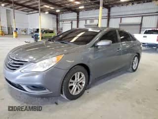 2013 Hyundai Sonata GLS с VIN 5NPEB4AC4DH698010, выставлен на аукционе Copart как лот 71792545 с пробегом 174 090 миль миль и Списание • Salvage title. История ставок и продаж доступна на DreamBid. Изображение 1.