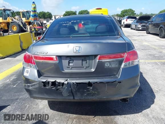 2012 Honda Accord LX с VIN 1HGCP2F37CA027833, выставлен на аукционе IAAI как лот 43365541 с пробегом 145 595 миль миль и . История ставок и продаж доступна на DreamBid. Изображение 17.