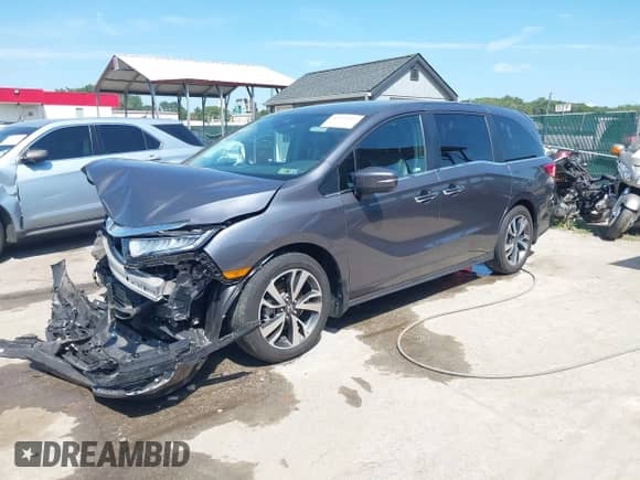 2024 Honda Odyssey Touring с VIN 5FNRL6H80RB031758, выставлен на аукционе IAAI как лот 42973197 с пробегом 28 313 миль миль и . История ставок и продаж доступна на DreamBid. Изображение 2.