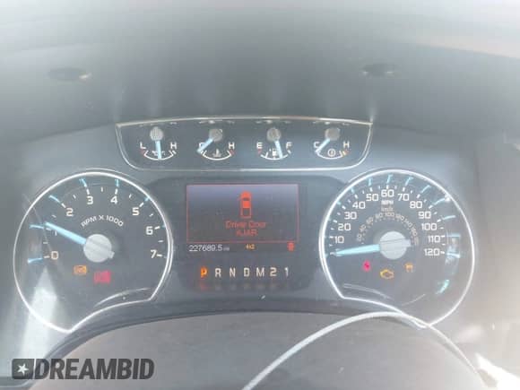 2012 Ford F-150 XL с VIN 1FTFW1ETXCKE15224, выставлен на аукционе IAAI как лот 43470044 с пробегом 227 689 миль миль и . История ставок и продаж доступна на DreamBid. Изображение 7.