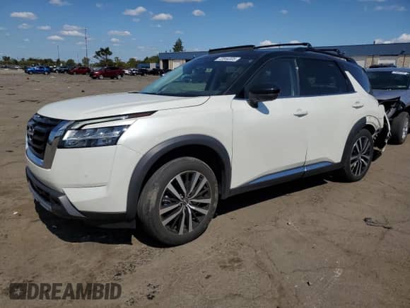 2023 Nissan Pathfinder Platinum with VIN 5N1DR3DK2PC203657, listed as a Copart auction lot 72044305 with 33,521 mi miles and Salvage title. Bid and sale history available at DreamBid. Image 1.