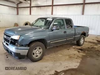 2006 Chevrolet Silverado 1500 LT3 z VIN 1GCEK19Z36Z298801, wystawiony jako Copart lot #61607545 z przebiegiem 212 747 mil mil oraz Czysty tytuł • Clean title. Historia ofert i sprzedaży dostępna na DreamBid. Obrazek 1.
