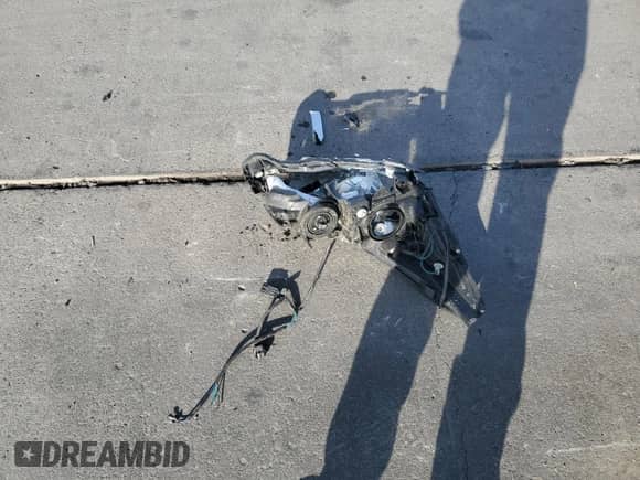 2017 Subaru Forester z VIN JF2SJABCXHH509160, wystawiony jako Copart lot #84607595 z przebiegiem 80 195 mil mil oraz Szkoda całkowita • Salvage title. Historia ofert i sprzedaży dostępna na DreamBid. Obrazek 13.