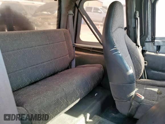 2001 Jeep Wrangler Sport с VIN 1J4FA49S01P305620, выставлен на аукционе Copart как лот 85516025 с пробегом Не указан миль и Списание • Salvage title. История ставок и продаж доступна на DreamBid. Изображение 10.