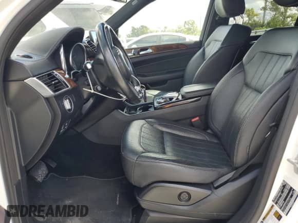 2017 Mercedes-Benz GLS 450 с VIN 4JGDF6EE1HA777246, выставлен на аукционе Copart как лот 86246925 с пробегом 94 207 миль миль и Списание • Salvage title. История ставок и продаж доступна на DreamBid. Изображение 7.
