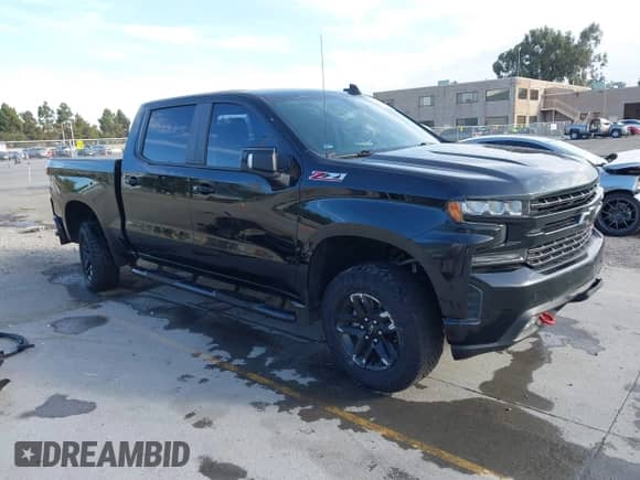 2021 Chevrolet Silverado 1500 LT Trail Boss с VIN 1GCPYFED0MZ130691, выставлен на аукционе IAAI как лот 43238346 с пробегом 77 393 миль миль и . История ставок и продаж доступна на DreamBid. Изображение 1.
