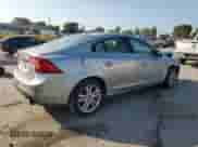 2013 Volvo S60 T5 Premier с VIN YV1612FS5D1223852, выставлен на аукционе Copart как лот 80626095 с пробегом 87 035 миль миль и Списание • Salvage title. История ставок и продаж доступна на DreamBid. Изображение 3.