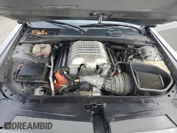 2019 Dodge Challenger SRT Hellcat z VIN 2C3CDZC96KH582835, wystawiony jako Copart lot #82766604 z przebiegiem 71 513 mil mil oraz Szkoda całkowita • Salvage title. Historia ofert i sprzedaży dostępna na DreamBid. Obrazek 11.