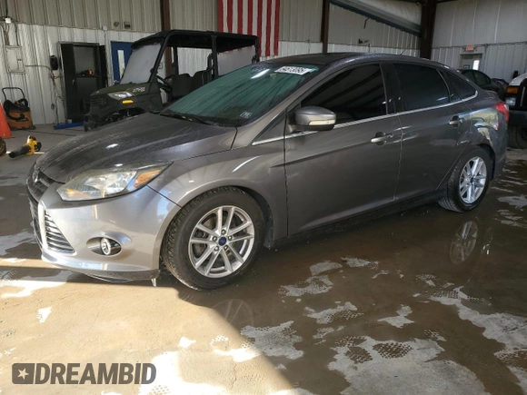 2014 Ford Focus Titanium with VIN 1FADP3J21EL121002, listed as a Copart auction lot 84613095 with 158,959 mi miles and Salvage title. Bid and sale history available at DreamBid. Image 1.