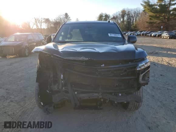 2022 Chevrolet Suburban LS z VIN 1GNSKBKD1NR324812, wystawiony jako Copart lot #81739374 z przebiegiem 65 448 mil mil oraz Czysty tytuł • Clean title. Historia ofert i sprzedaży dostępna na DreamBid. Obrazek 5.