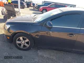 2015 Chevrolet Cruze LT с VIN 1G1PC5SB5F7142581, выставлен на аукционе IAAI как лот 43519699 с пробегом 144 223 миль миль и . История ставок и продаж доступна на DreamBid. Изображение 6.