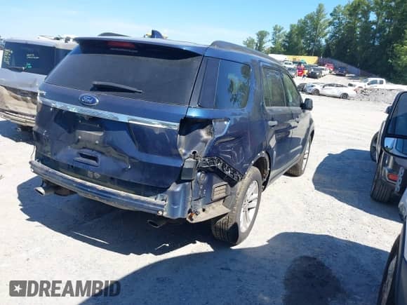 2017 Ford Explorer z VIN 1FM5K7B87HGB72116, wystawiony jako IAAI lot #43065658 z przebiegiem 181 345 mil mil oraz . Historia ofert i sprzedaży dostępna na DreamBid. Obrazek 4.