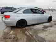 2007 BMW 3 Series 328i z VIN WBAWL13507PX16720, wystawiony jako Copart lot #68773895 z przebiegiem 91 223 mil mil oraz Szkoda całkowita • Salvage title. Historia ofert i sprzedaży dostępna na DreamBid. Obrazek 3.