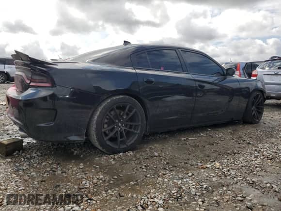 2017 Dodge Charger R/T Scat Pack with VIN 2C3CDXGJ1HH588625, listed as a Copart auction lot 81847815 with 118,201 mi miles and Salvage title. Bid and sale history available at DreamBid. Image 3.