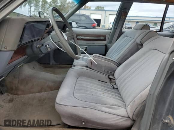 1989 Chevrolet Caprice с VIN 1G1BN51E8KR219541, выставлен на аукционе Copart как лот 78588294 с пробегом 54 750 миль миль и Чистый • Clean title. История ставок и продаж доступна на DreamBid. Изображение 7.