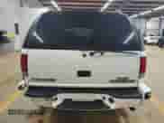 1998 Chevrolet Blazer LT z VIN 1GNDT13W5W2158448, wystawiony jako Copart lot #51223255 z przebiegiem 298 952 mil mil oraz Szkoda całkowita • Salvage title. Historia ofert i sprzedaży dostępna na DreamBid. Obrazek 6.