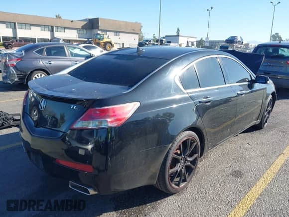 2009 Acura TL Technology с VIN 19UUA86599A022166, выставлен на аукционе IAAI как лот 43467655 с пробегом 197 933 миль миль и . История ставок и продаж доступна на DreamBid. Изображение 4.