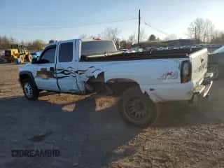 2001 Chevrolet Silverado 3500 с VIN 1GCJK39U11E271594, выставлен на аукционе Copart как лот 51762725 с пробегом 138 173 миль миль и Списание • Salvage title. История ставок и продаж доступна на DreamBid. Изображение 2.