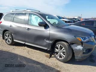 2017 Nissan Pathfinder SV z VIN 5N1DR2MN1HC621133, wystawiony jako IAAI lot #41311239 z przebiegiem 107 851 mil mil oraz . Historia ofert i sprzedaży dostępna na DreamBid. Obrazek 1.