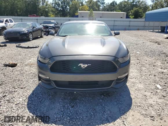 2017 Ford Mustang V6 z VIN 1FA6P8AM2H5335173, wystawiony jako Copart lot #70802775 z przebiegiem 91 313 mil mil oraz Szkoda całkowita • Salvage title. Historia ofert i sprzedaży dostępna na DreamBid. Obrazek 5.