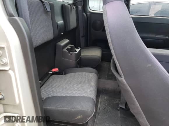 2007 Chevrolet Colorado LS с VIN 1GCDT199578250037, выставлен на аукционе Copart как лот 67545494 с пробегом 55 592 миль миль и Списание • Salvage title. История ставок и продаж доступна на DreamBid. Изображение 10.