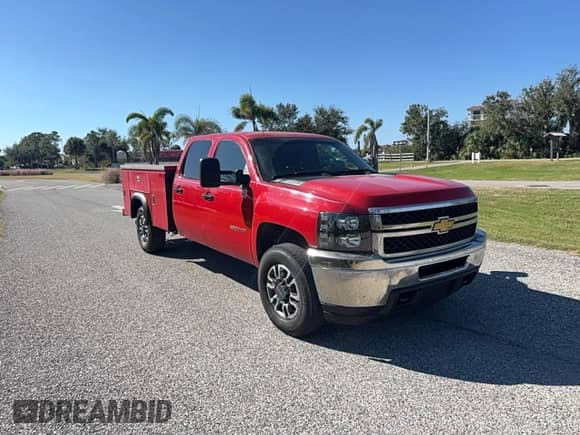 2014 Chevrolet Silverado 3500HD Work Truck с VIN 1GC4KZC84EF113052, выставлен на аукционе Copart как лот 90258225 с пробегом 221 205 миль миль и Чистый • Clean title. История ставок и продаж доступна на DreamBid. Изображение 1.