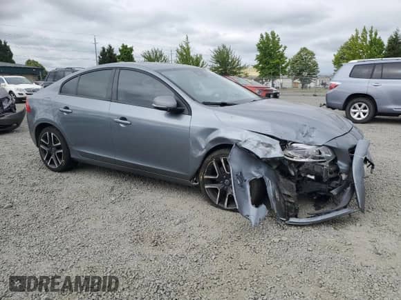 2018 Volvo S60 Dynamic с VIN YV140MTL5J2462195, выставлен на аукционе Copart как лот 59633705 с пробегом 100 515 миль миль и Списание • Salvage title. История ставок и продаж доступна на DreamBid. Изображение 4.