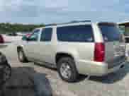 2007 Chevrolet Suburban LTZ z VIN 3GNFC16027G165110, wystawiony jako IAAI lot #42120542 z przebiegiem 270 223 mil mil oraz . Historia ofert i sprzedaży dostępna na DreamBid. Obrazek 3.