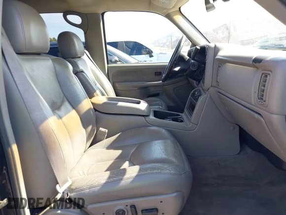 2003 Chevrolet Silverado 1500HD LS с VIN 1GCGK13U63F189039, выставлен на аукционе IAAI как лот 41335769 с пробегом 75 157 миль миль и . История ставок и продаж доступна на DreamBid. Изображение 5.