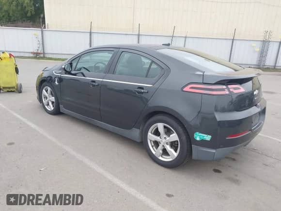 2014 Chevrolet Volt z VIN 1G1RE6E46EU129375, wystawiony jako IAAI lot #43550563 z przebiegiem 219 606 mil mil oraz . Historia ofert i sprzedaży dostępna na DreamBid. Obrazek 3.