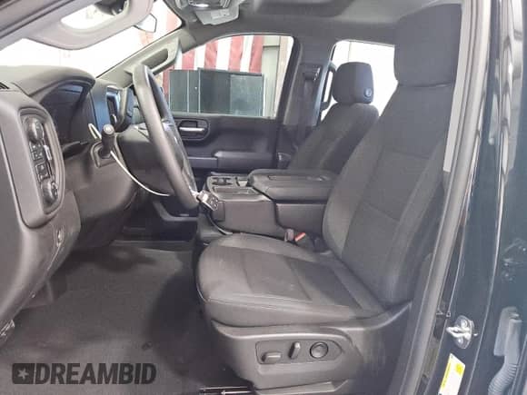 2024 Chevrolet Silverado 1500 Custom с VIN 1GCRDBEK0RZ132041, выставлен на аукционе Copart как лот 80574004 с пробегом 3 402 миль миль и Чистый • Clean title. История ставок и продаж доступна на DreamBid. Изображение 7.