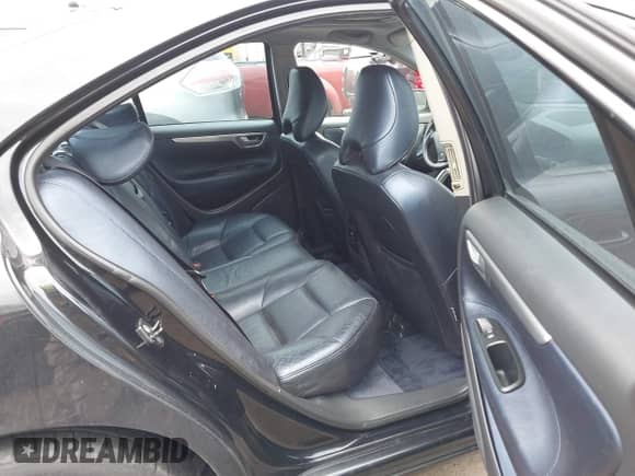 2006 Volvo S60 2.5L Turbo R с VIN YV1RH527762506729, выставлен на аукционе IAAI как лот 41653347 с пробегом 196 901 миль миль и . История ставок и продаж доступна на DreamBid. Изображение 8.