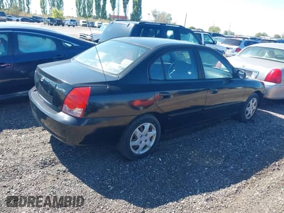2005 Hyundai Elantra GLS with VIN KMHDN46D85U006189, listed as a IAAI auction lot 40681976 with 172,951 mi miles and . Bid and sale history available at DreamBid. Image 4.
