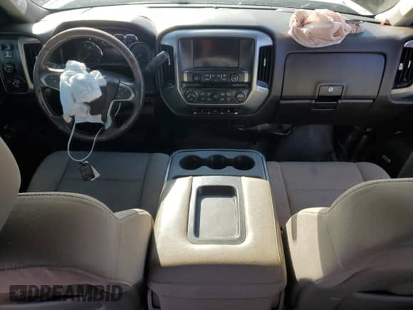 2015 Chevrolet Silverado 3500HD LT z VIN 1GC4KZC8XFF158854, wystawiony jako Copart lot #86585564 z przebiegiem Nie podano mil oraz Szkoda całkowita • Salvage title. Historia ofert i sprzedaży dostępna na DreamBid. Obrazek 8.